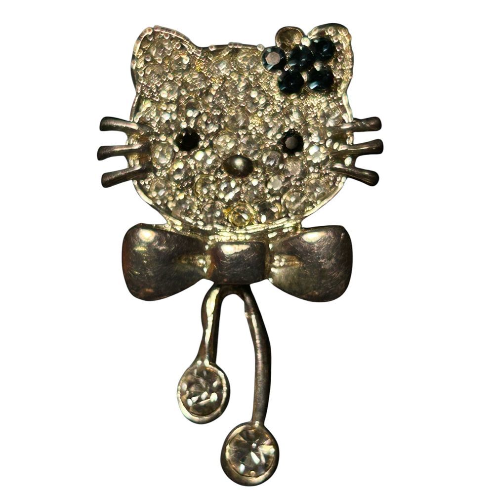 Sparkly Hello Kitty Crystal Brooch Pin Silver Bow Rhinestone Cat Kawaii Jewelry
